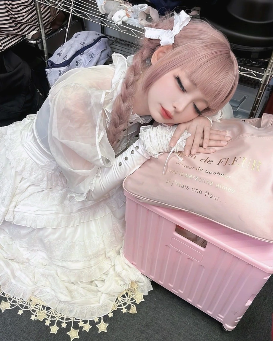 일본 애 둘 48세 유부 코스어 (4)