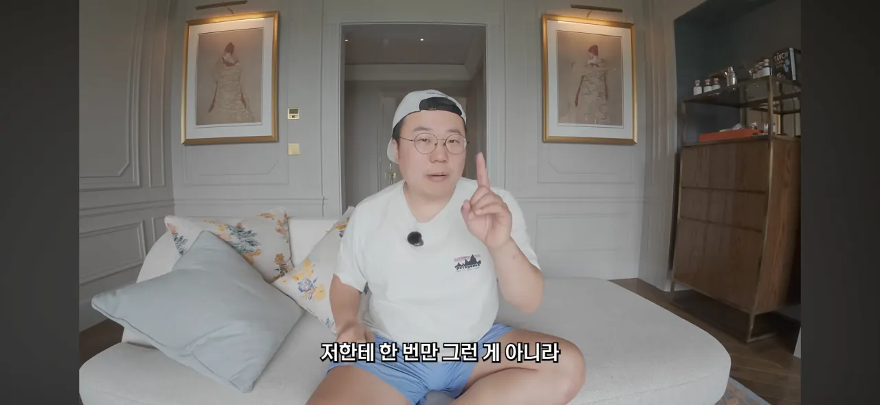 영국 초고가 호텔에서 인종차별 당한 여행유튜버 (35)