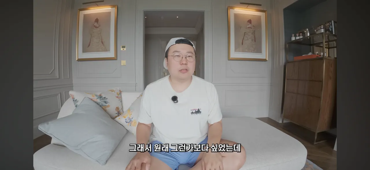 영국 초고가 호텔에서 인종차별 당한 여행유튜버 (24)