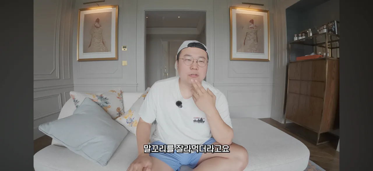 영국 초고가 호텔에서 인종차별 당한 여행유튜버 (31)