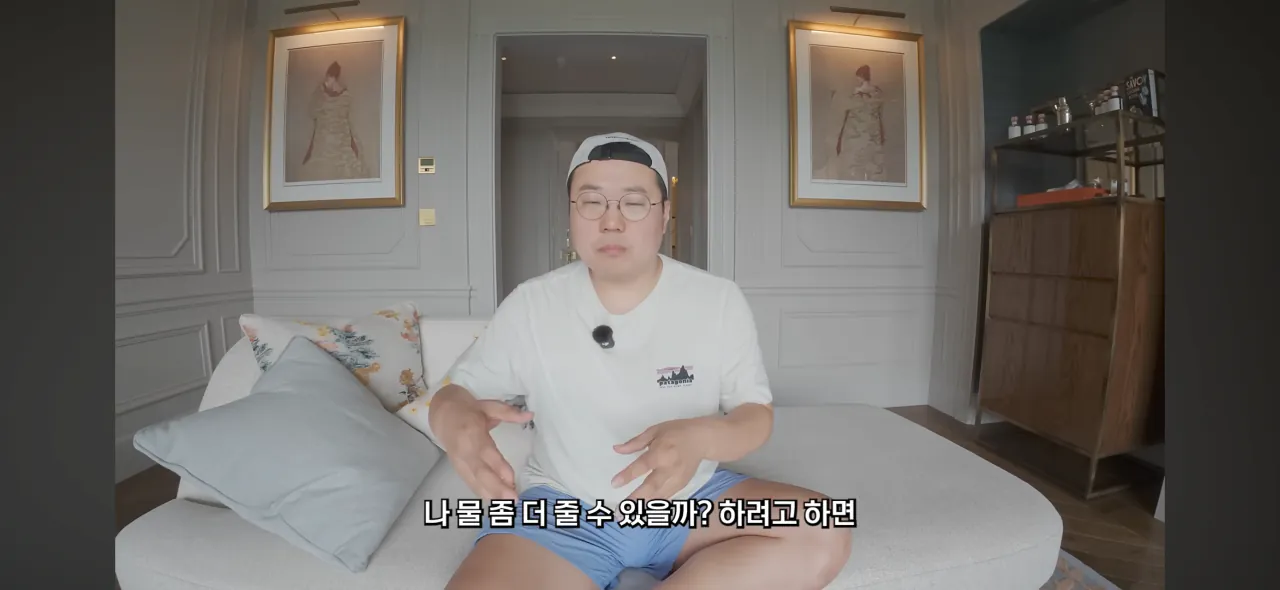 영국 초고가 호텔에서 인종차별 당한 여행유튜버 (36)