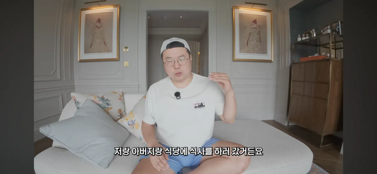 영국 초고가 호텔에서 인종차별 당한 여행유튜버 (8)