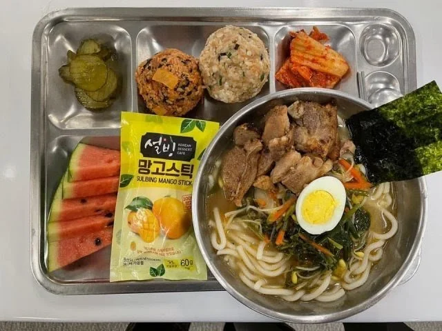 해군에서 나오는 식사 수준 (8)