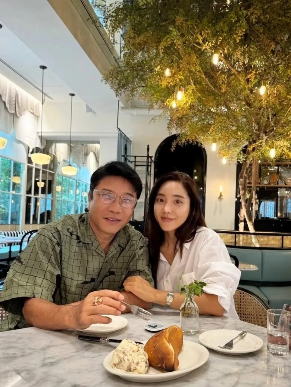 이수만 근황 (with 바다) (2)