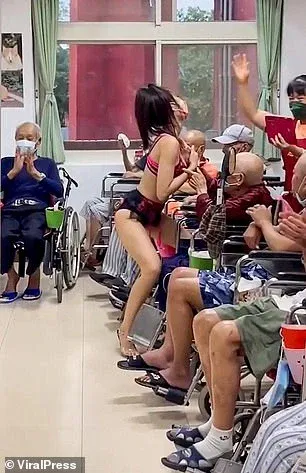 참전용사 요양원에 스트립 댄서 초청 논란.mp4 (3)