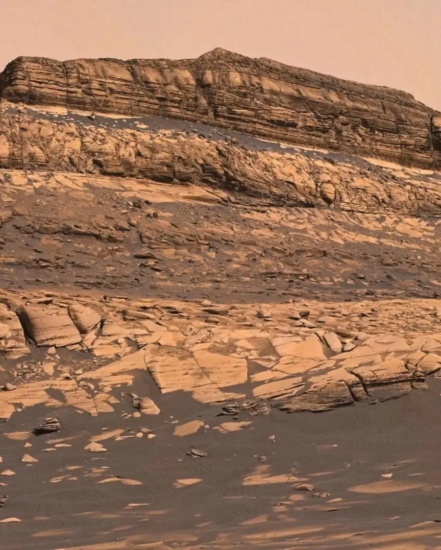 NASA가 공개한 가장 최근 화성 표면 고화질 사진 (3)