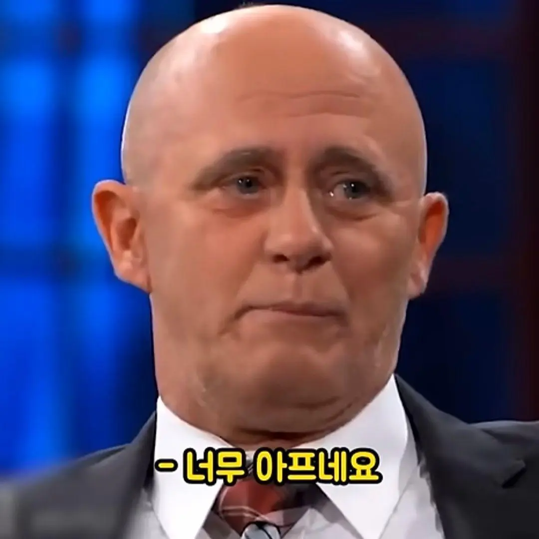 여자가 된 아들을 처음보는 아버지 (9)