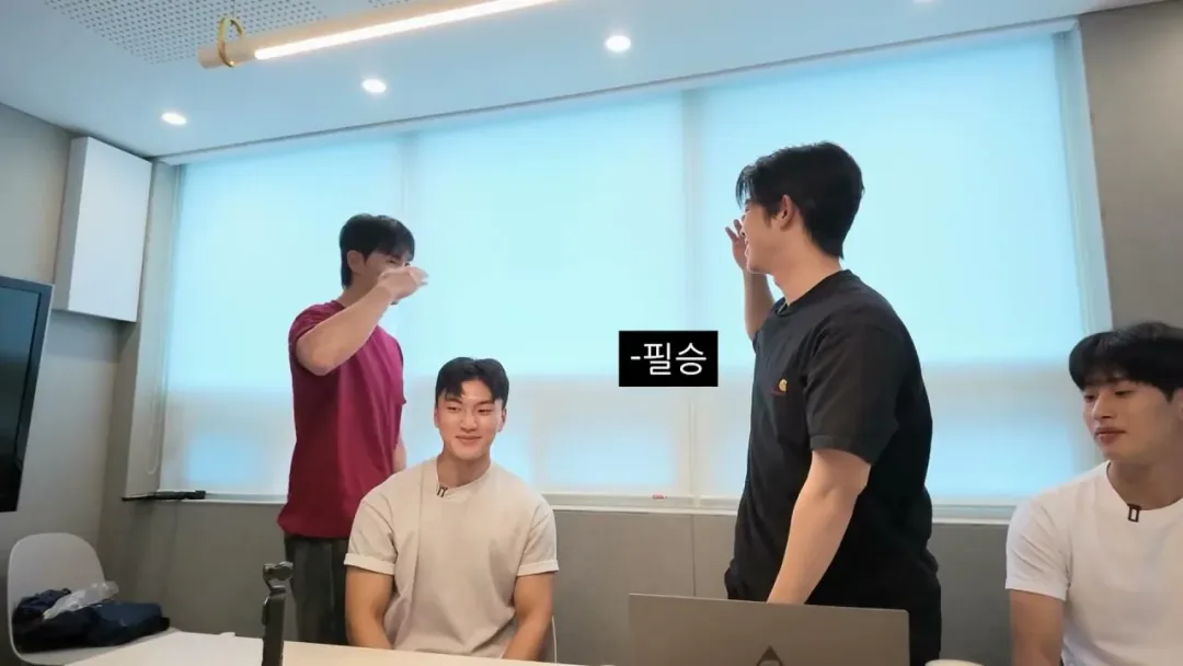 해병대 기수열외 훈련열외 댓글 해명하는 MC그리. (36)