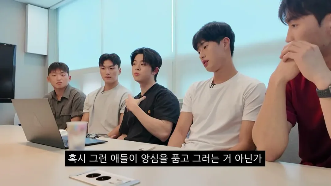 해병대 기수열외 훈련열외 댓글 해명하는 MC그리. (47)