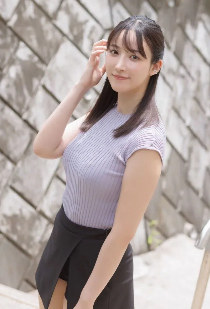 일본의 키 170 내츄럴 D컵 기상캐스터