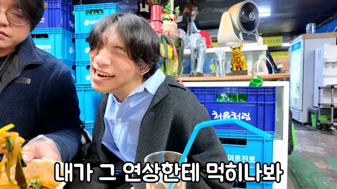 엄마가 명품 옷만 사줬다는 만능발 (9)