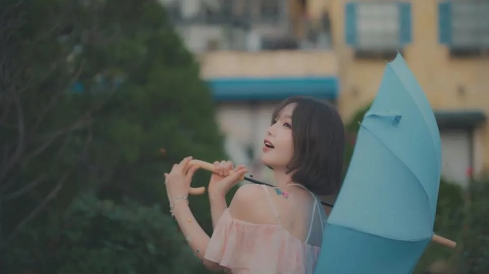 단발머리 한 84년생 남규리 비주얼 (2)