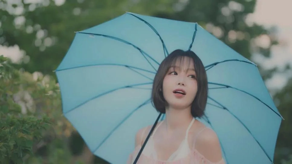 단발머리 한 84년생 남규리 비주얼 (5)