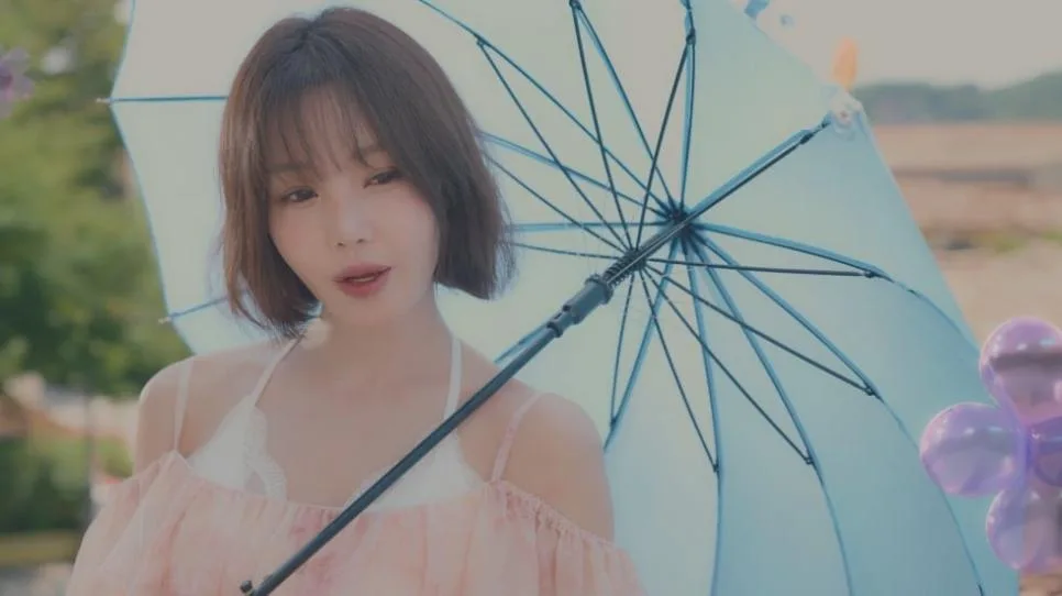 단발머리 한 84년생 남규리 비주얼 (6)