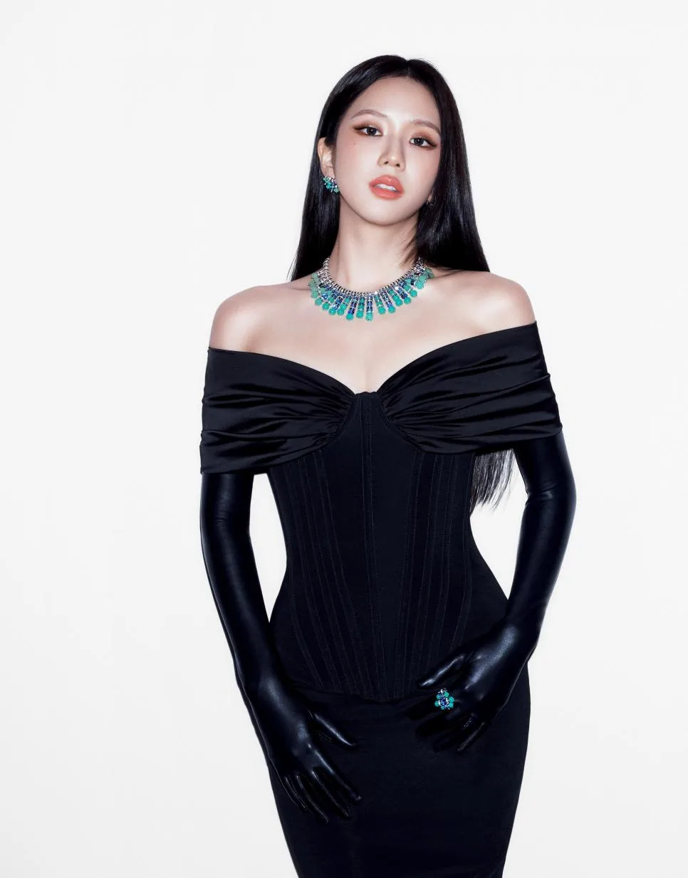 블랙핑크 지수 장갑부터 범접할 수 없는 무언가를 느낌 (2)