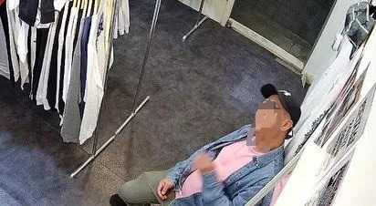 무인 매장에서 불끄고 잔 사람 (3)