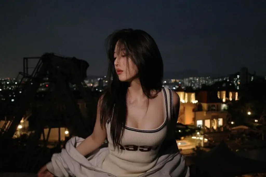 예쁘고 몸매 좋은 서흔 (2)