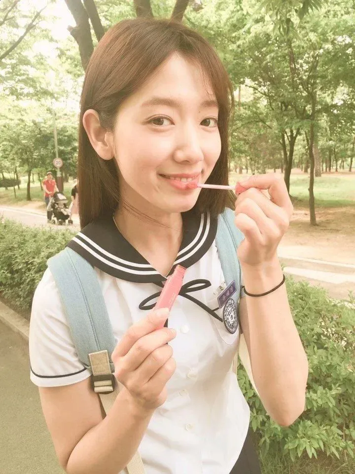 평소엔 숨기고 다니는 진짜 글래머 박신혜 (2)