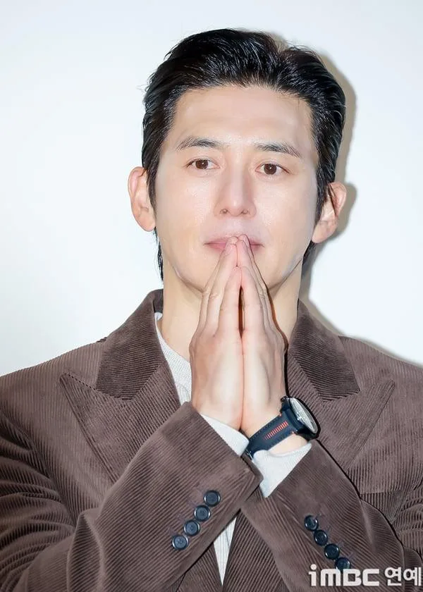 배우 고수 근황 ㄷㄷ.jpg (4)