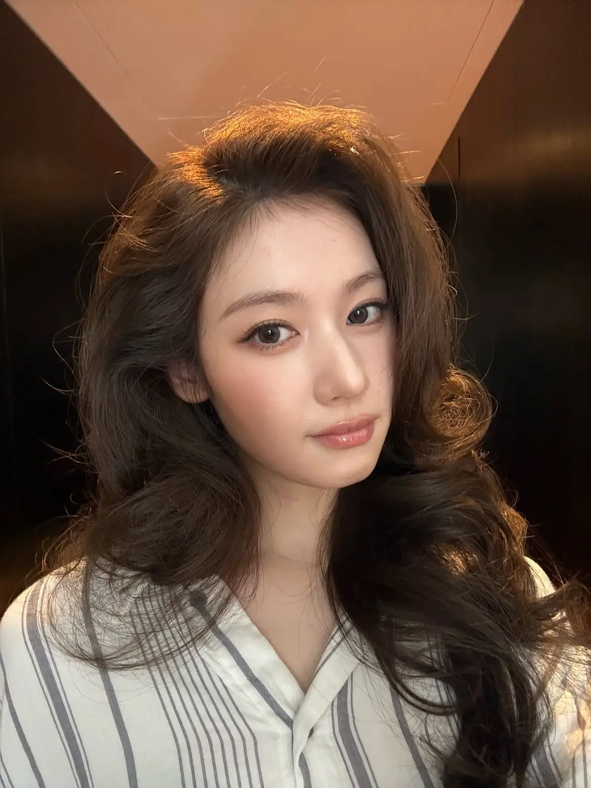 트와이스 사나 밀라노 프라다쇼(헌터 샤퍼, 세이디 싱크) (12)