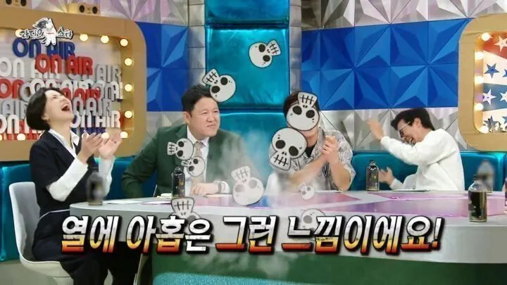 펜싱에서 서로 이겼다고 손 드는 이유 (5)