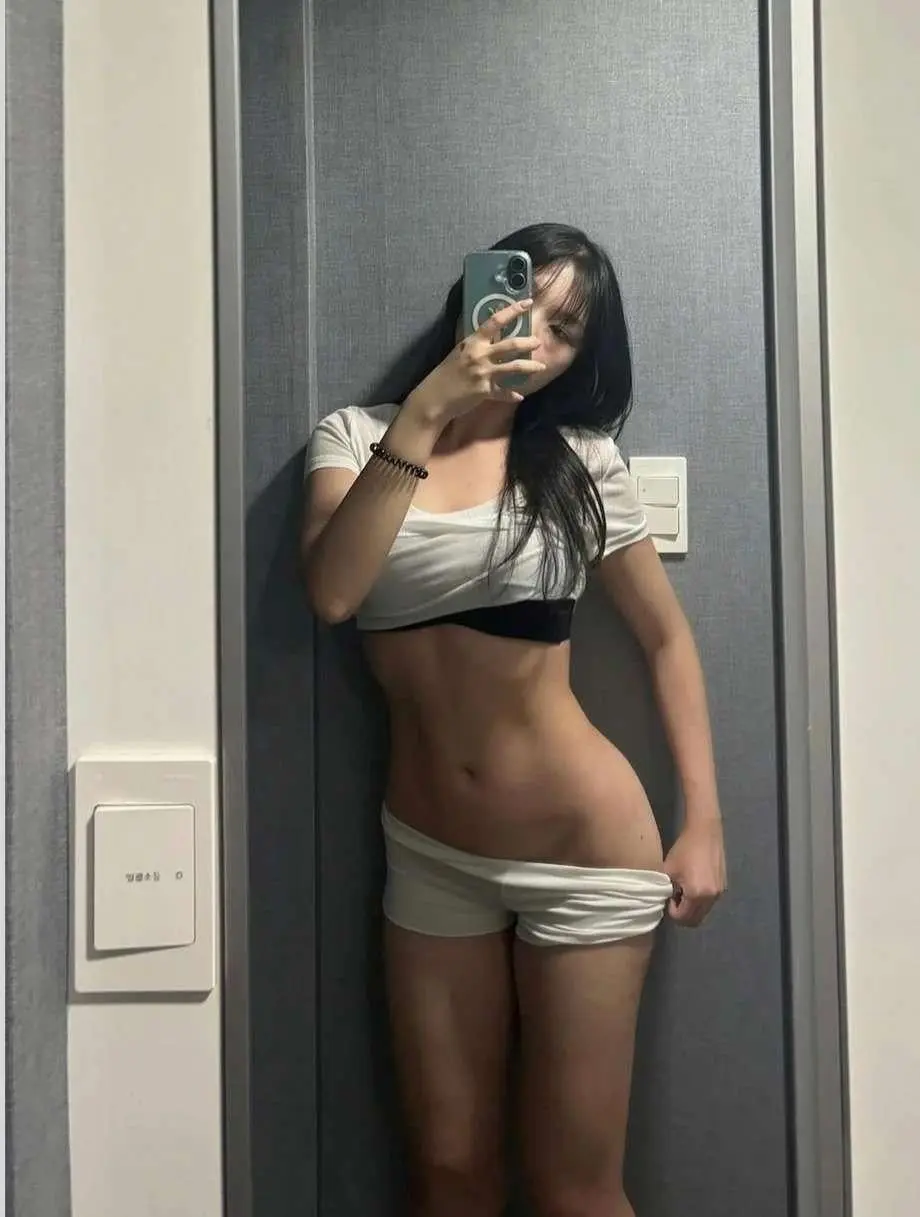 골반 자랑하는 자취녀 (4)