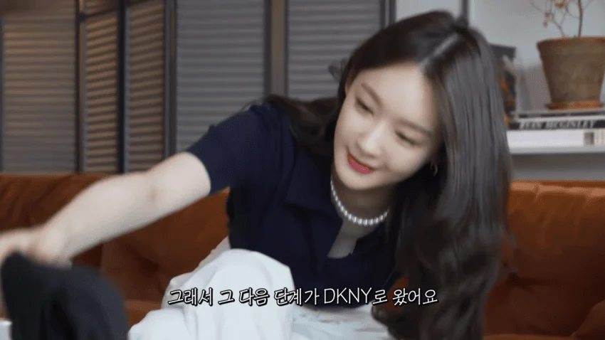 본인 브래지어 리뷰해주는 강민경 (7)
