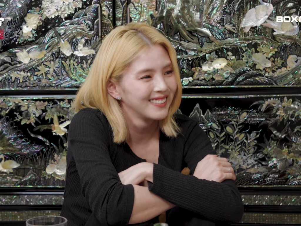 한소희가 20대 때로 돌아간다면 하고 싶은 일 (8)