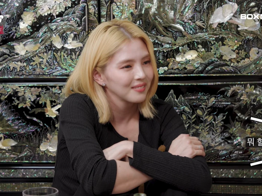 한소희가 20대 때로 돌아간다면 하고 싶은 일 (9)