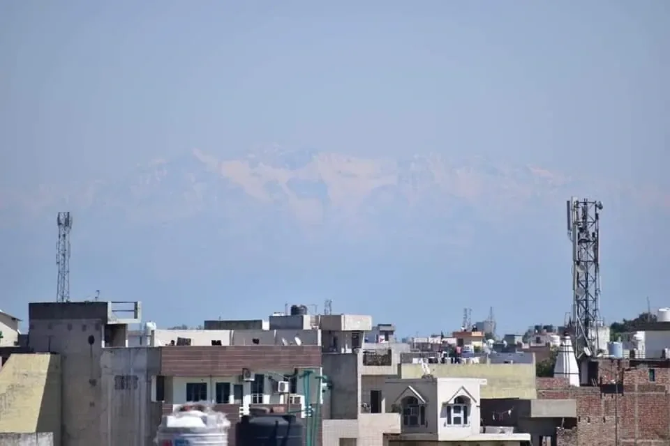 230km 떨어진 거리에서 보이는 히말라야 산맥 (5)