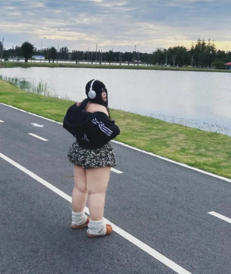 체형 때문에 일본에서 화제가 된 일본녀 (3)