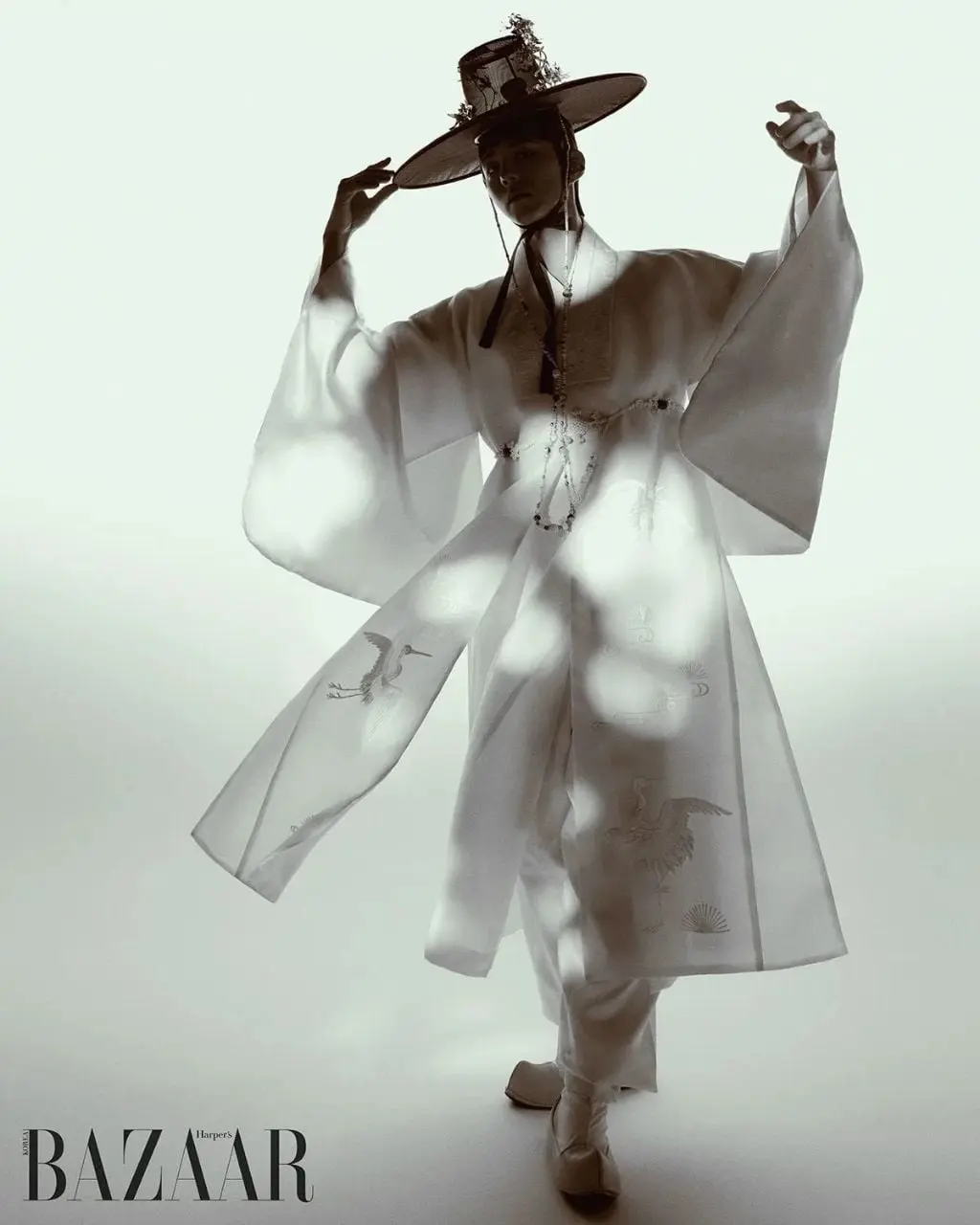 사진작가피셜 한복뽕 차서 그냥 다 올렸다는 레전드 화보 (23)