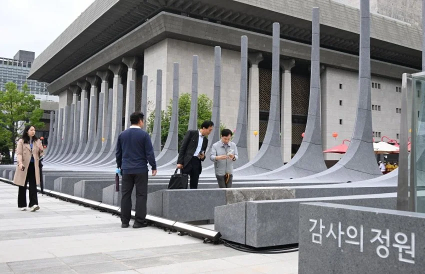 드디어 완공된 광화문광장 감사의정원 (6)
