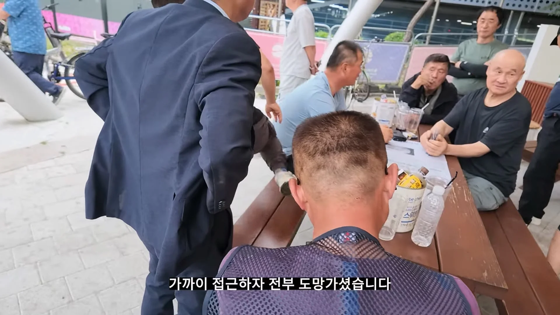 한국에서 대놓고 도박하는 중국인들 (6)