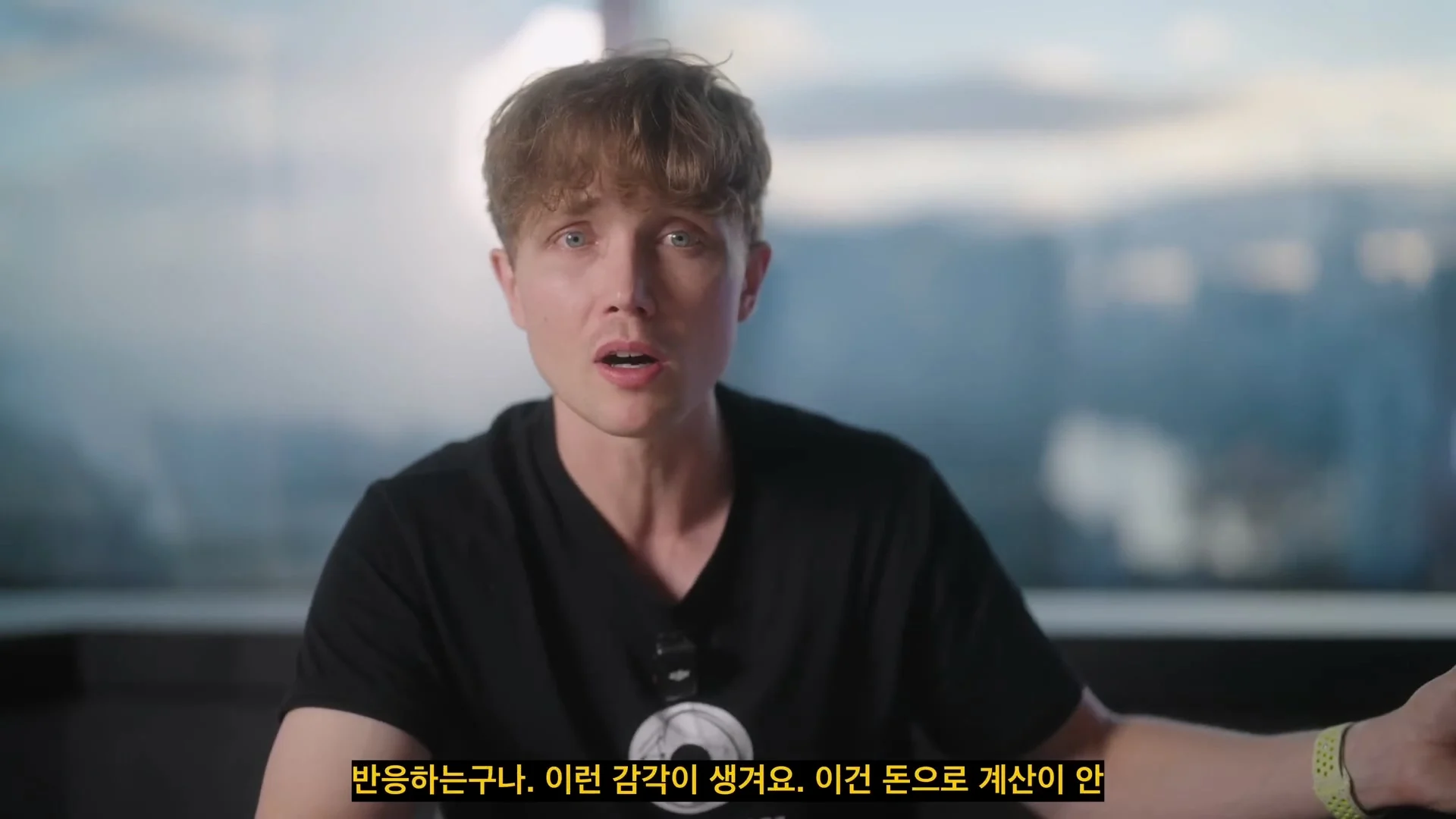 외국인들이 한국 오면 못 떠나는 이유 (15)
