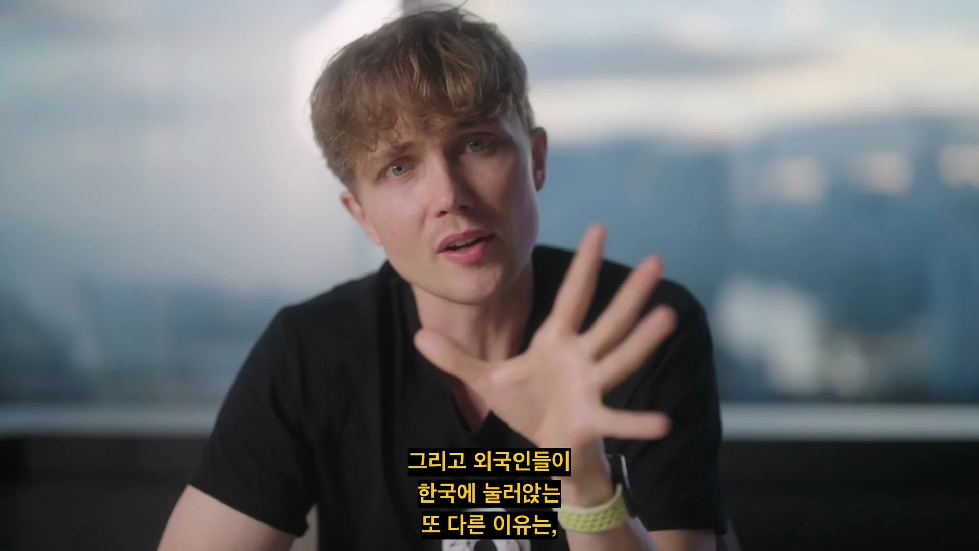 외국인들이 한국 오면 못 떠나는 이유 (17)