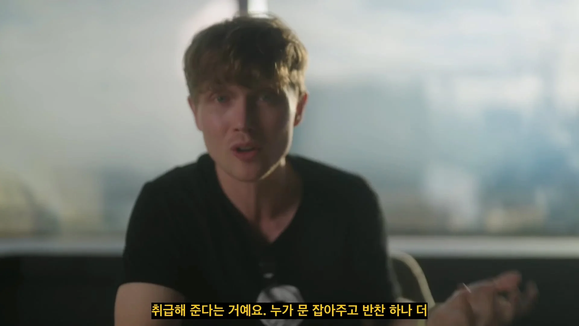 외국인들이 한국 오면 못 떠나는 이유 (30)