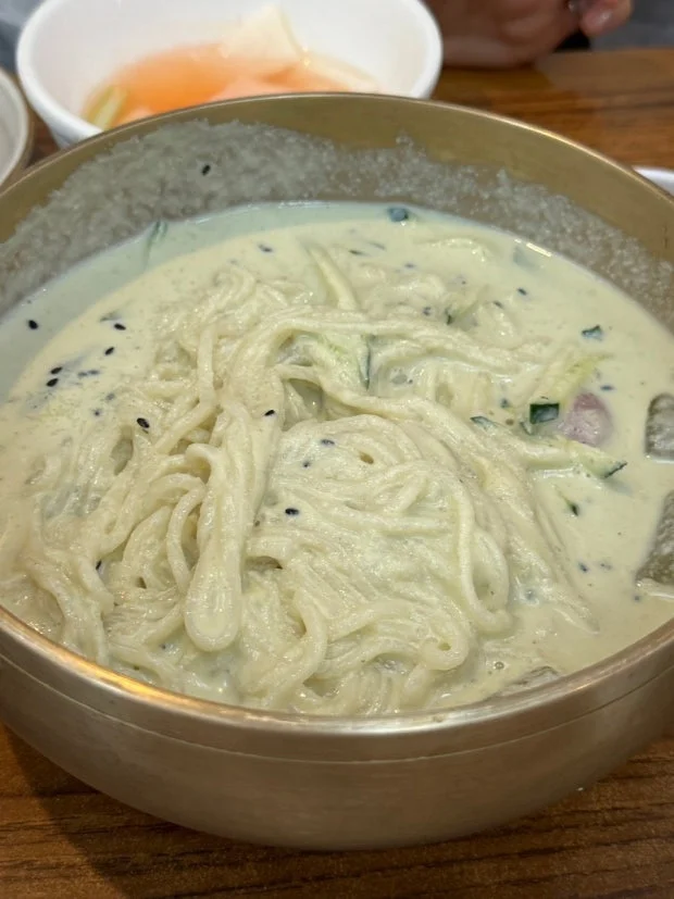 여라가지 버전의 콩국수 (8)
