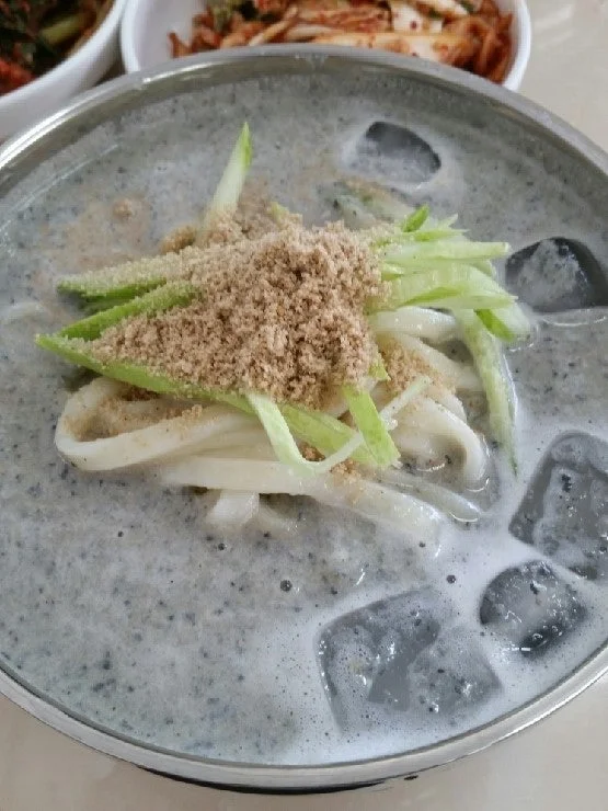 여라가지 버전의 콩국수 (9)