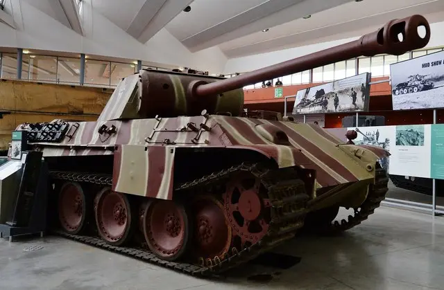 [고전무기 전차 04] T-34에 충격받은 독일이 베껴 만든 전차,  판터 (5)
