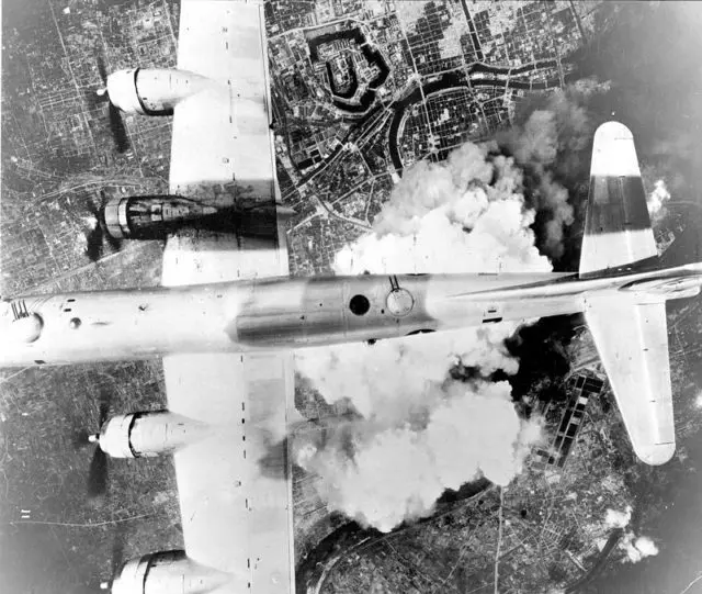 [고전무기 전투기 10] 일본을 끝장낸 폭격기 B-29 (8)