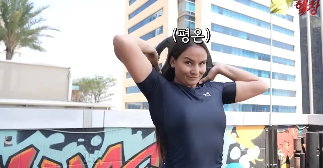 194cm 100kg 괴물 누나 (16)