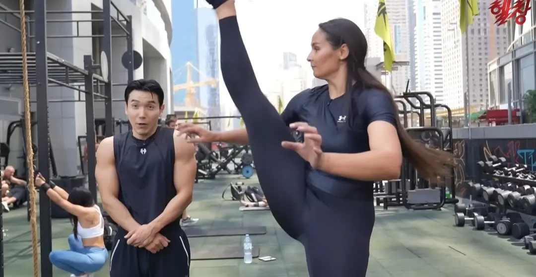194cm 100kg 괴물 누나 (29)