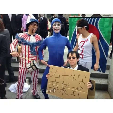 복장제한이 없는 교토 예술대 졸업식 (3)