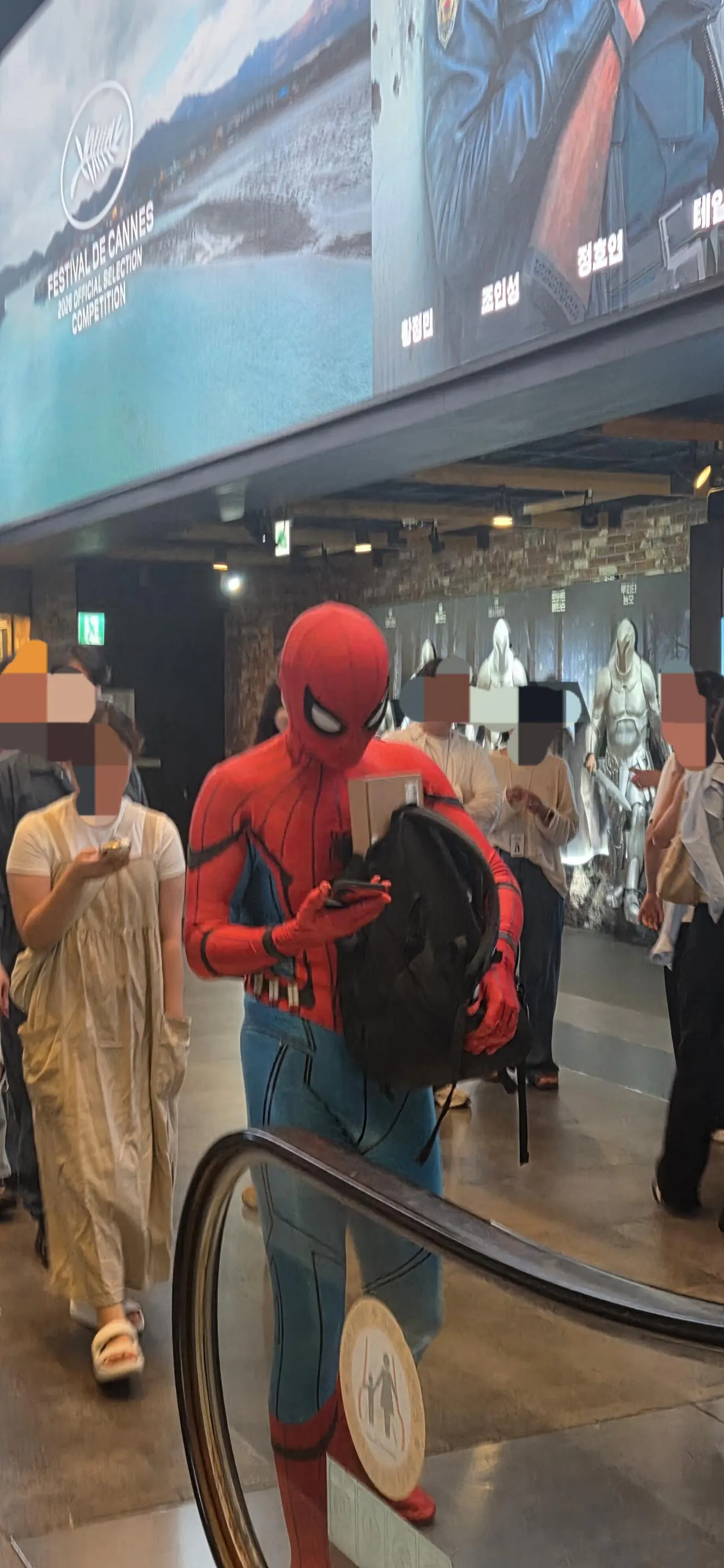용산 cgv 스파이더맨 출몰 (2)